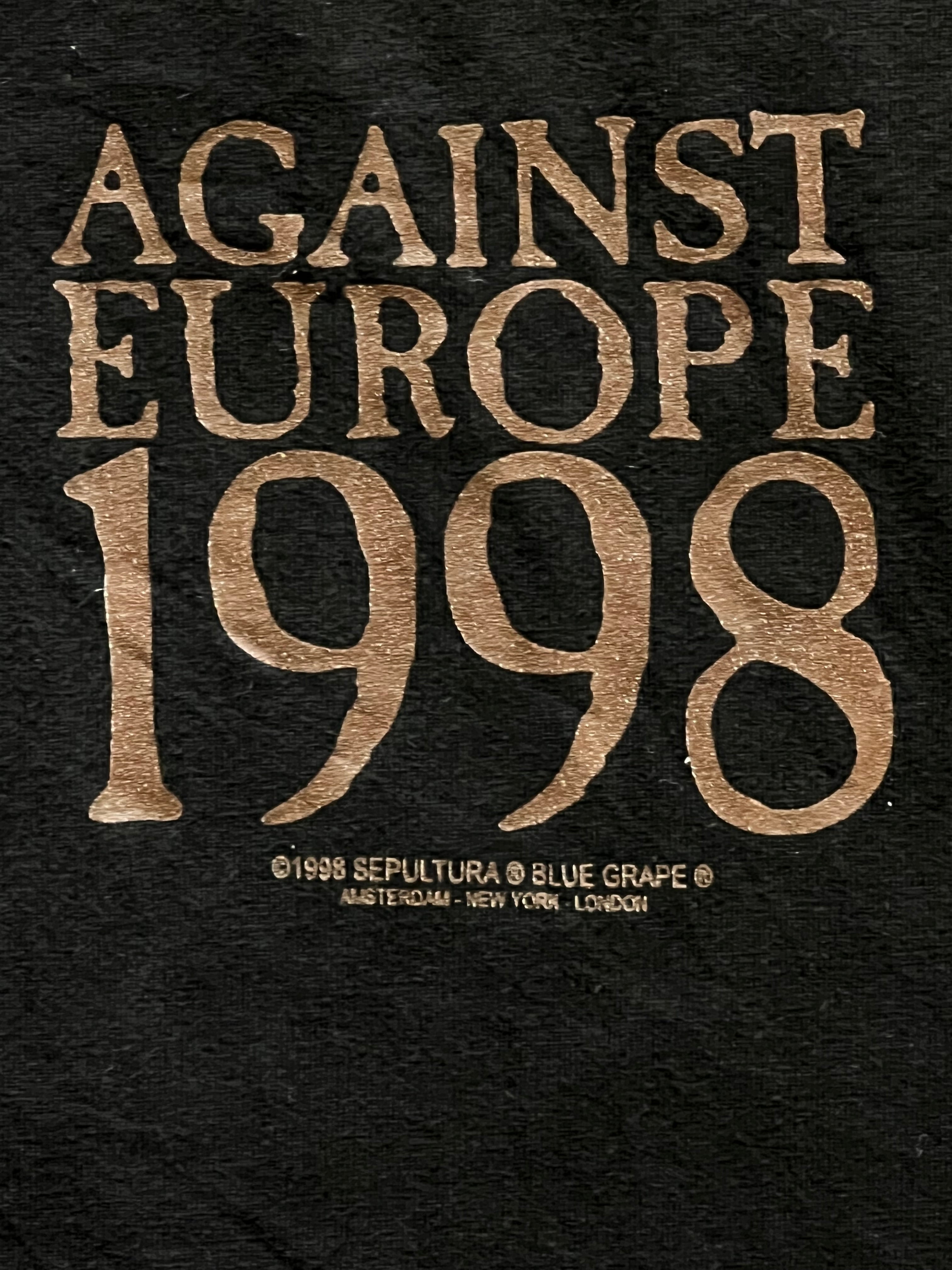 vintage 1998 Blue Grape Sepultura Against