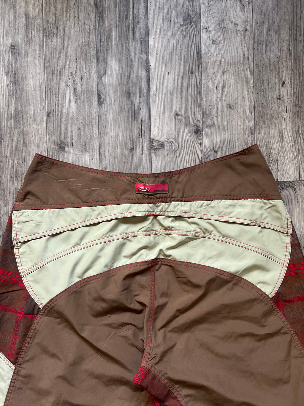 vintage Oakley Plate 2.5 BoardShorts