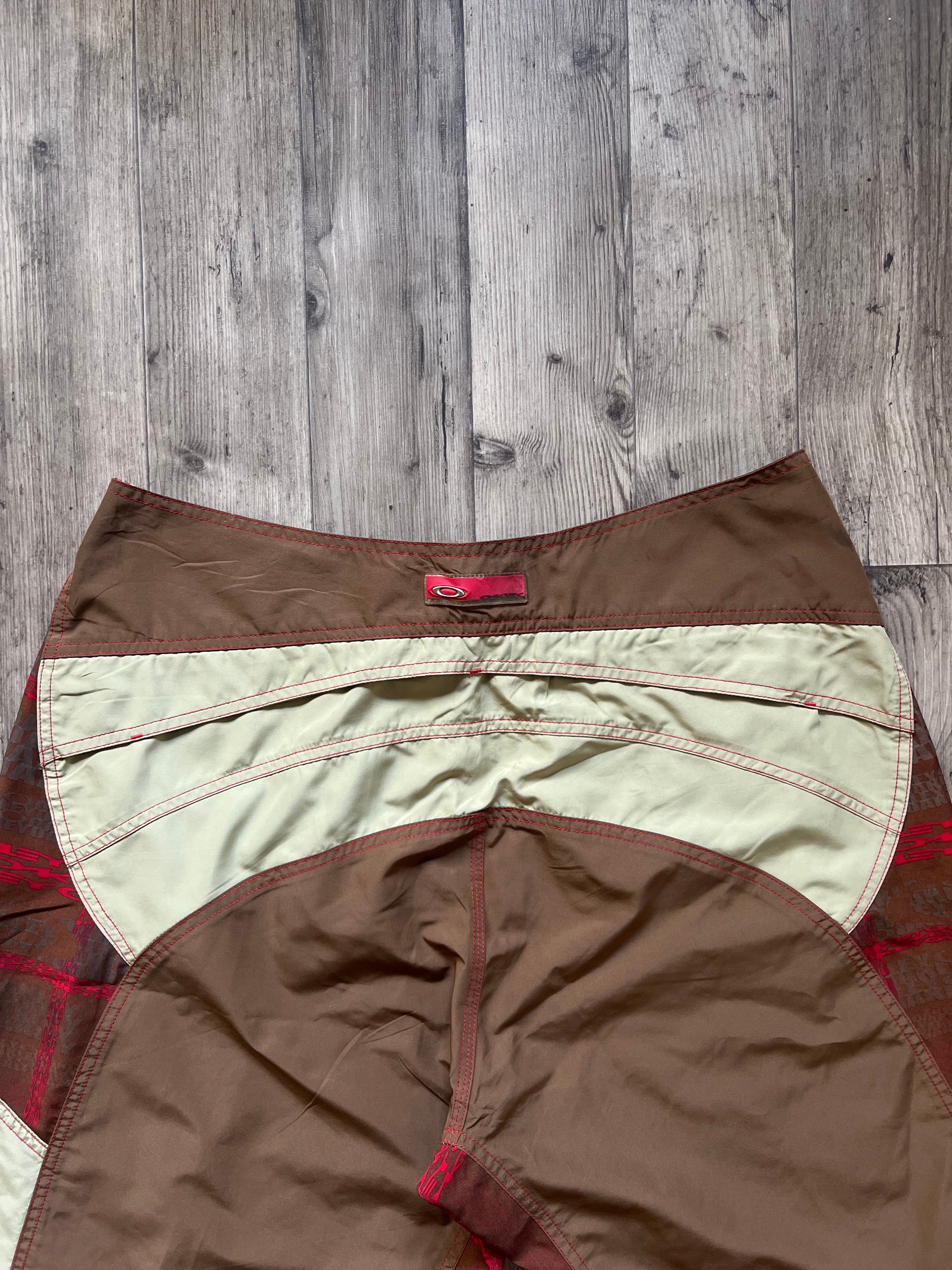 vintage Oakley Plate 2.5 BoardShorts